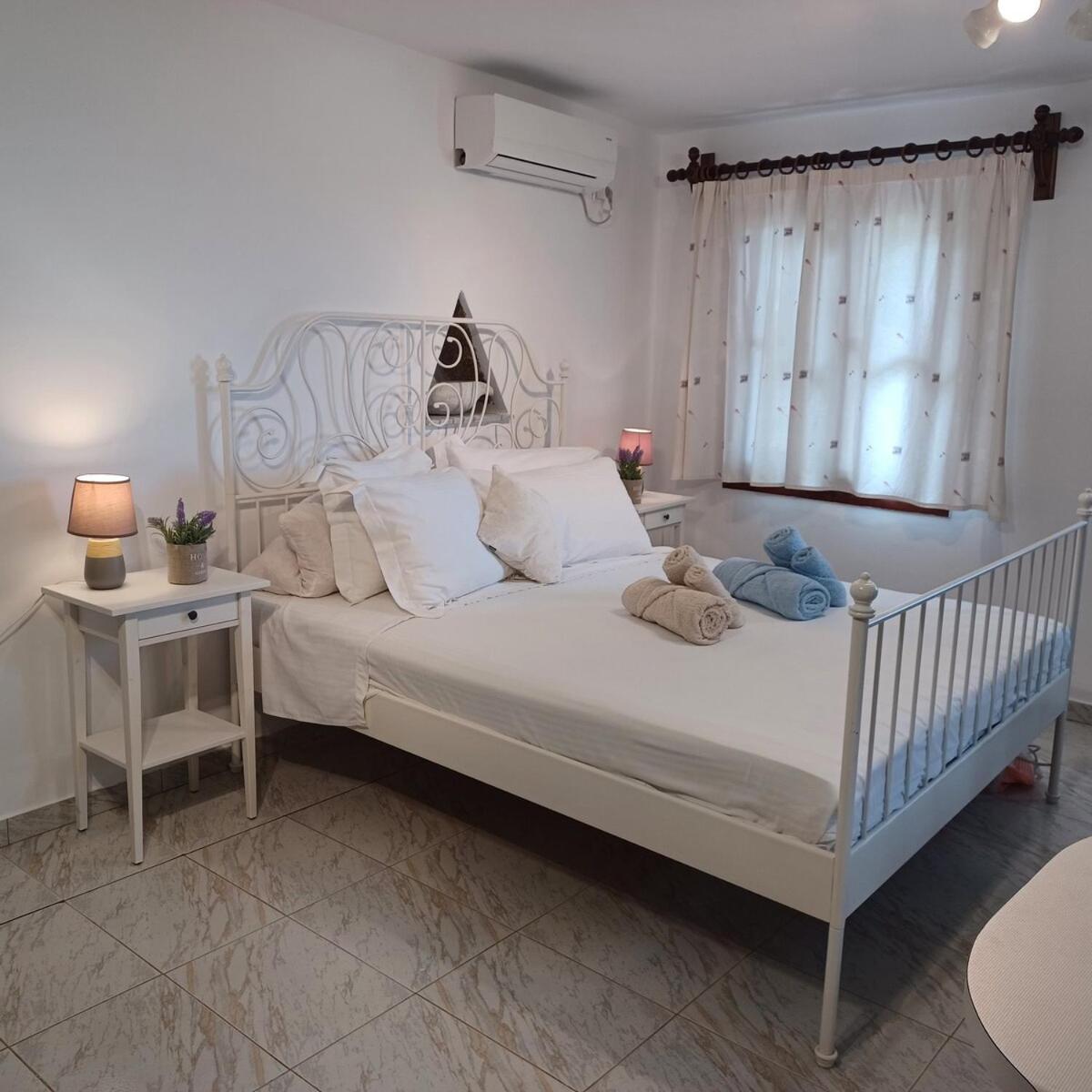 Grandpa Simos' Traditional Guest House Agios Romanos المظهر الخارجي الصورة